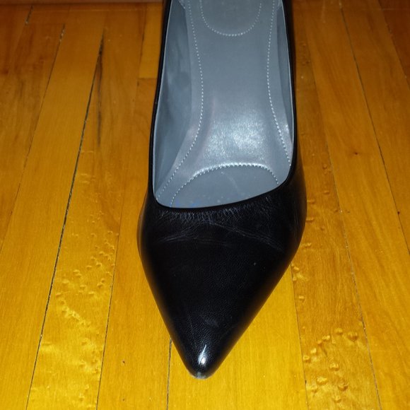 Calvin Klein Nadya Wedge Pump - Picture 9 of 11